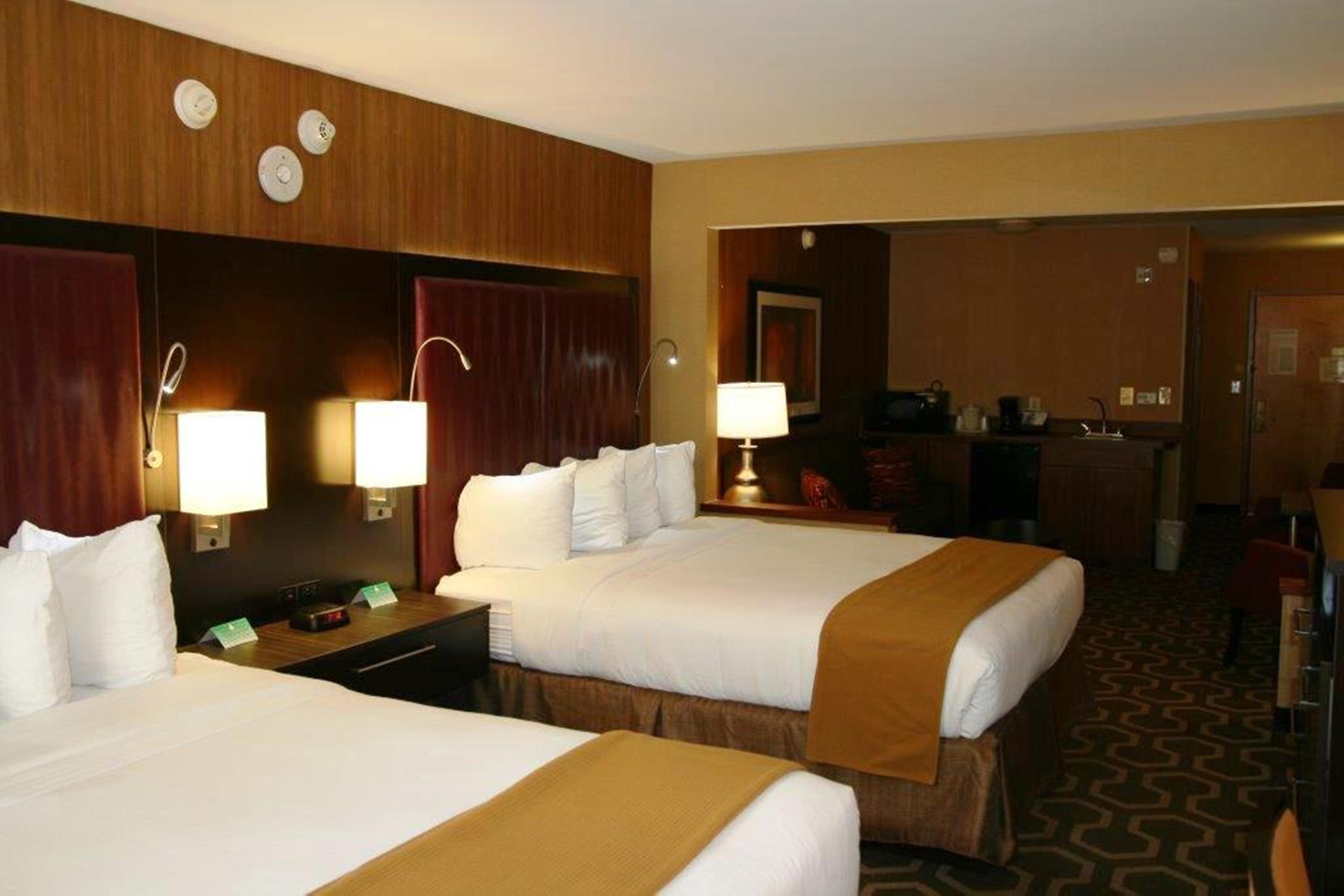 Holiday Inn Express Hotel & Suites Vineland Millville By Ihg Buitenkant foto