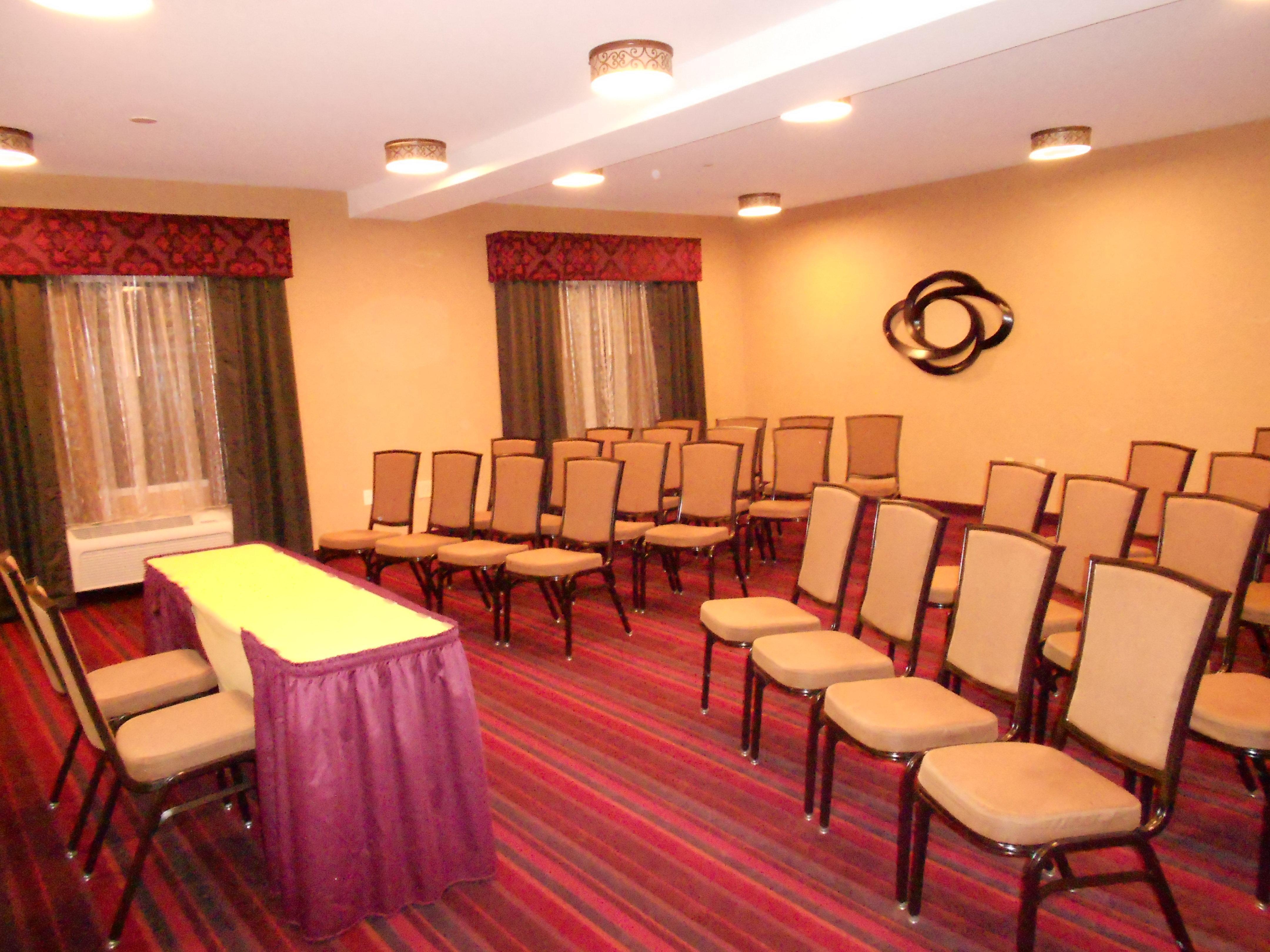 Holiday Inn Express Hotel & Suites Vineland Millville By Ihg Buitenkant foto
