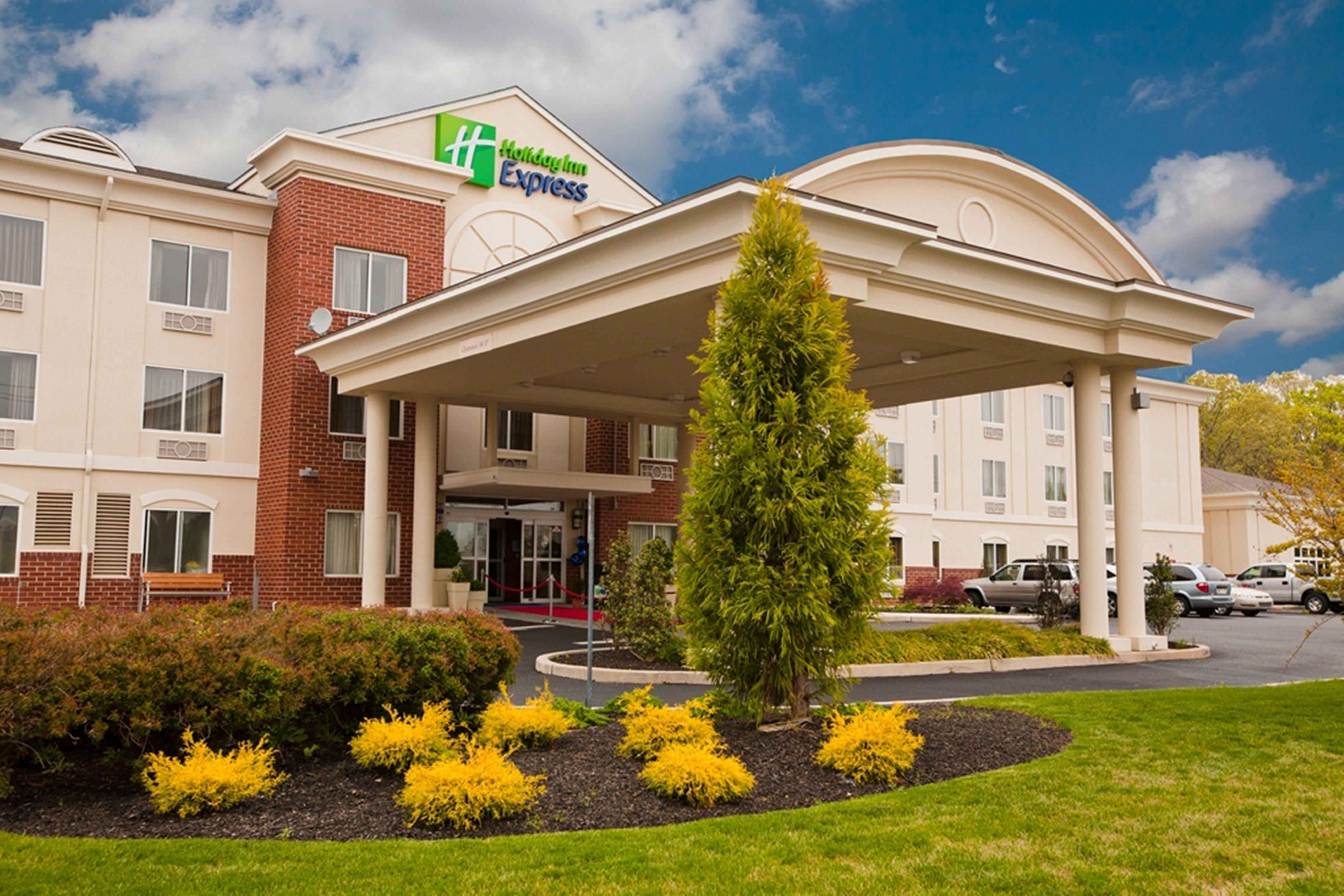 Holiday Inn Express Hotel & Suites Vineland Millville By Ihg Buitenkant foto