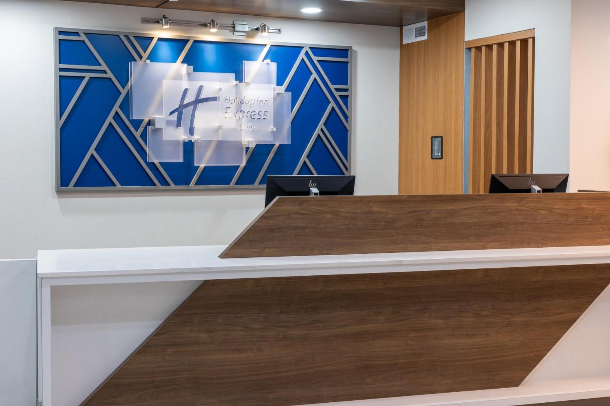 Holiday Inn Express Hotel & Suites Vineland Millville By Ihg Buitenkant foto