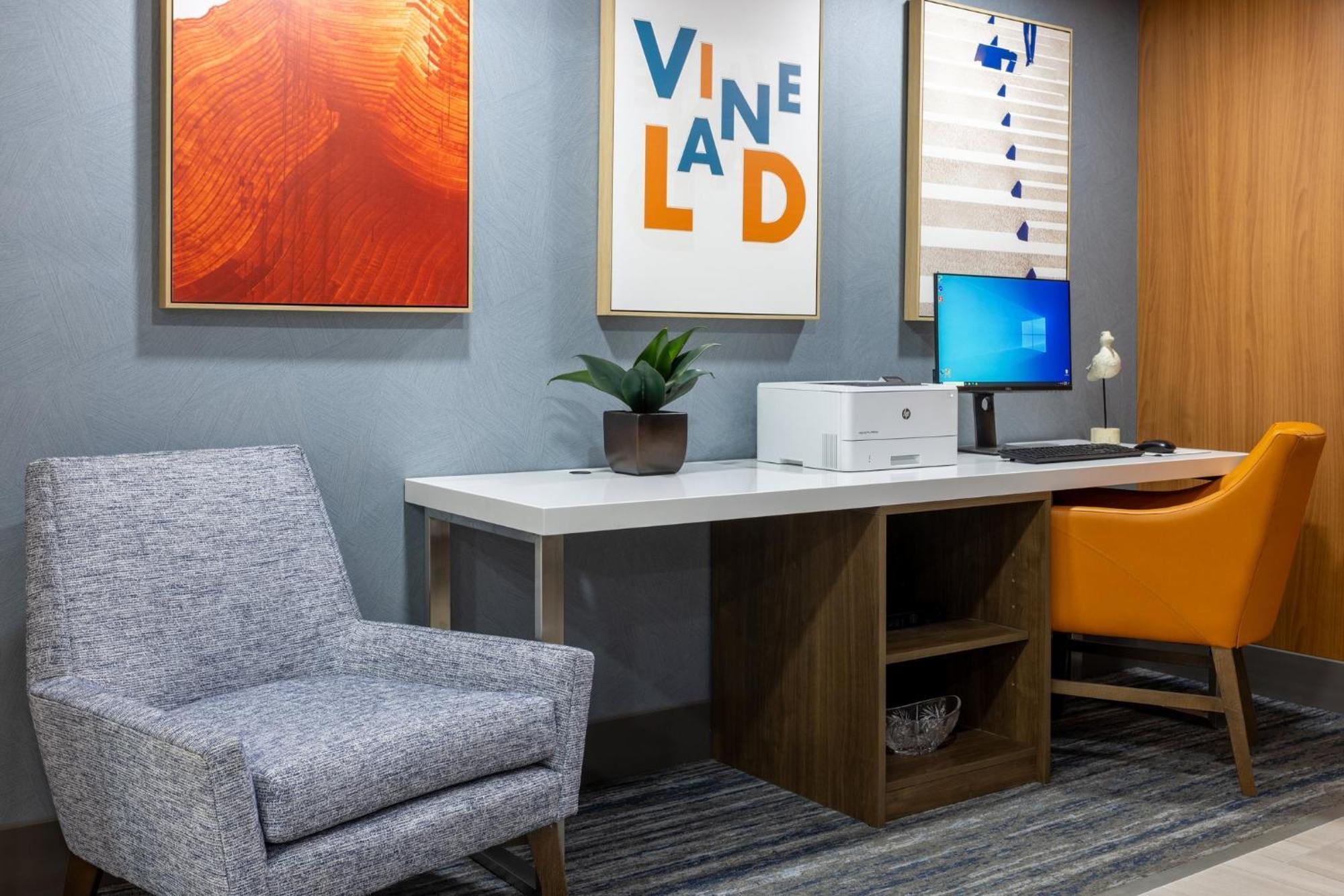Holiday Inn Express Hotel & Suites Vineland Millville By Ihg Buitenkant foto