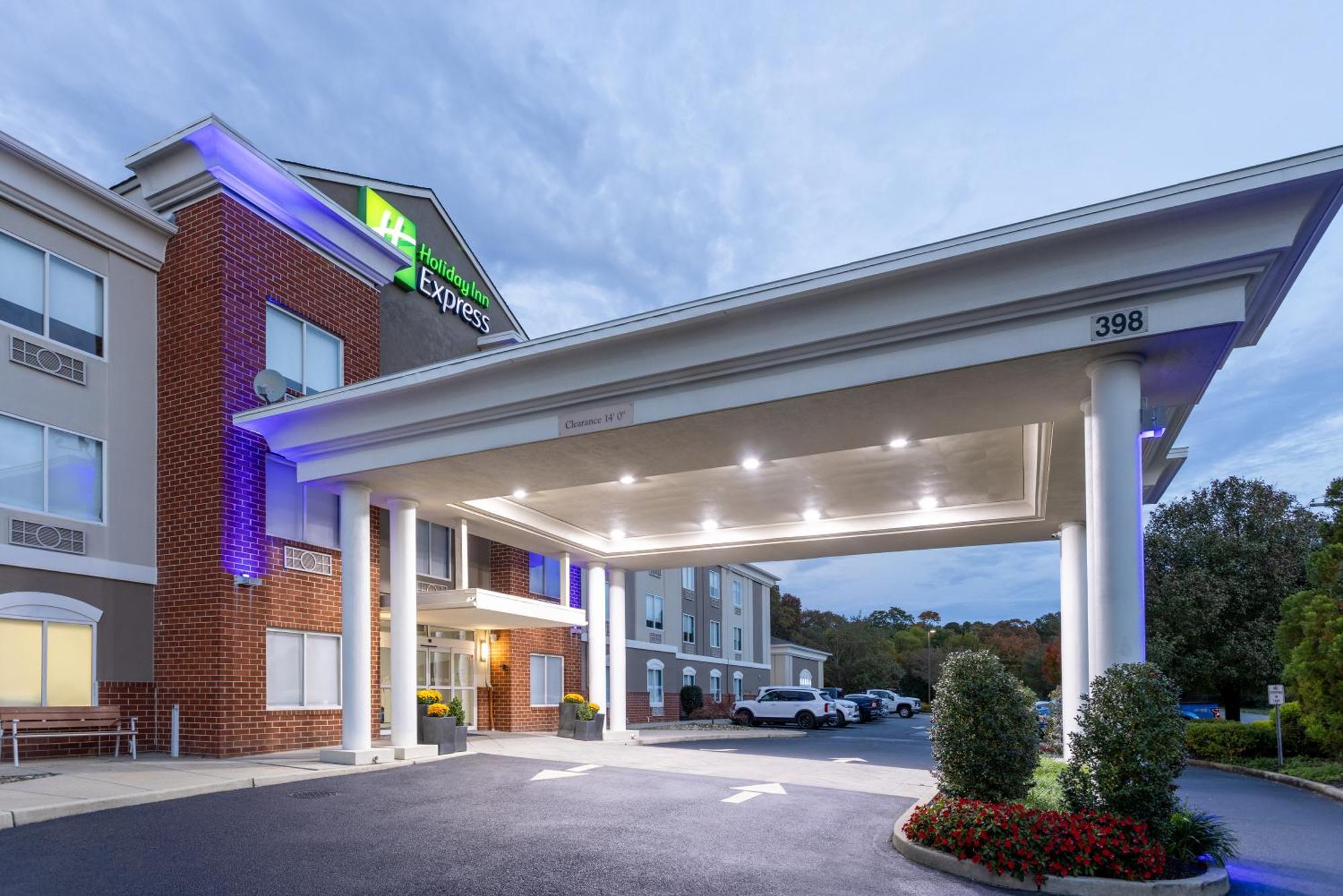 Holiday Inn Express Hotel & Suites Vineland Millville By Ihg Buitenkant foto