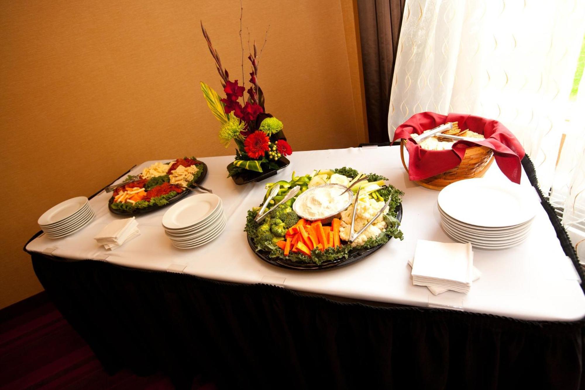 Holiday Inn Express Hotel & Suites Vineland Millville By Ihg Buitenkant foto